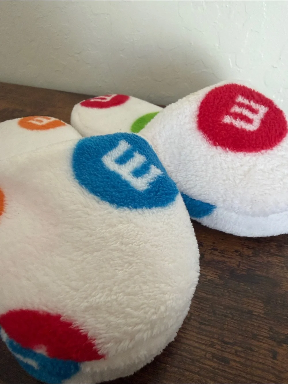 M&M'S White Plush Kids Slippers with Red, Green, Blue, Yellow, Orange M Dots
